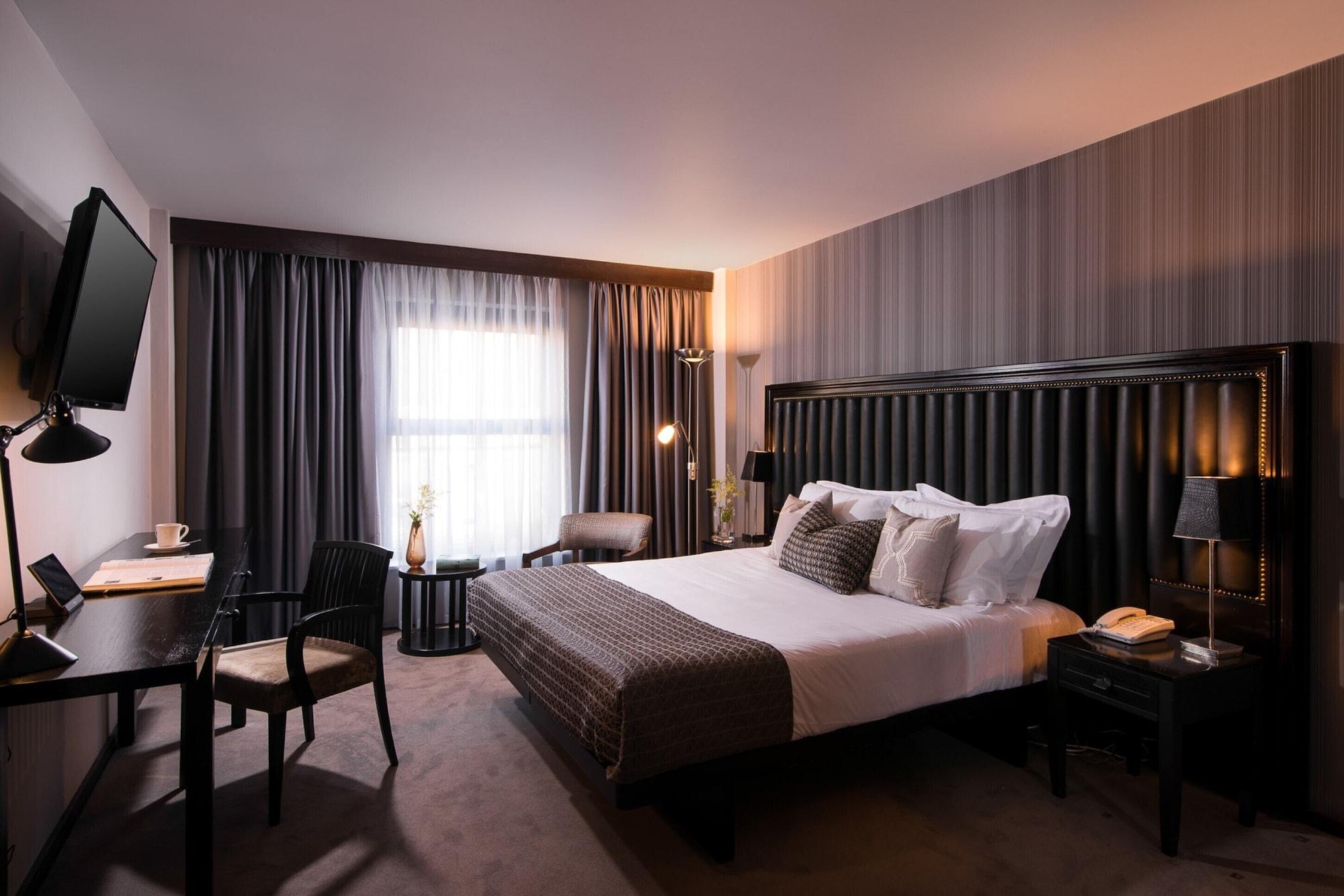 The Twelve Hotel Barna  Exteriér fotografie
